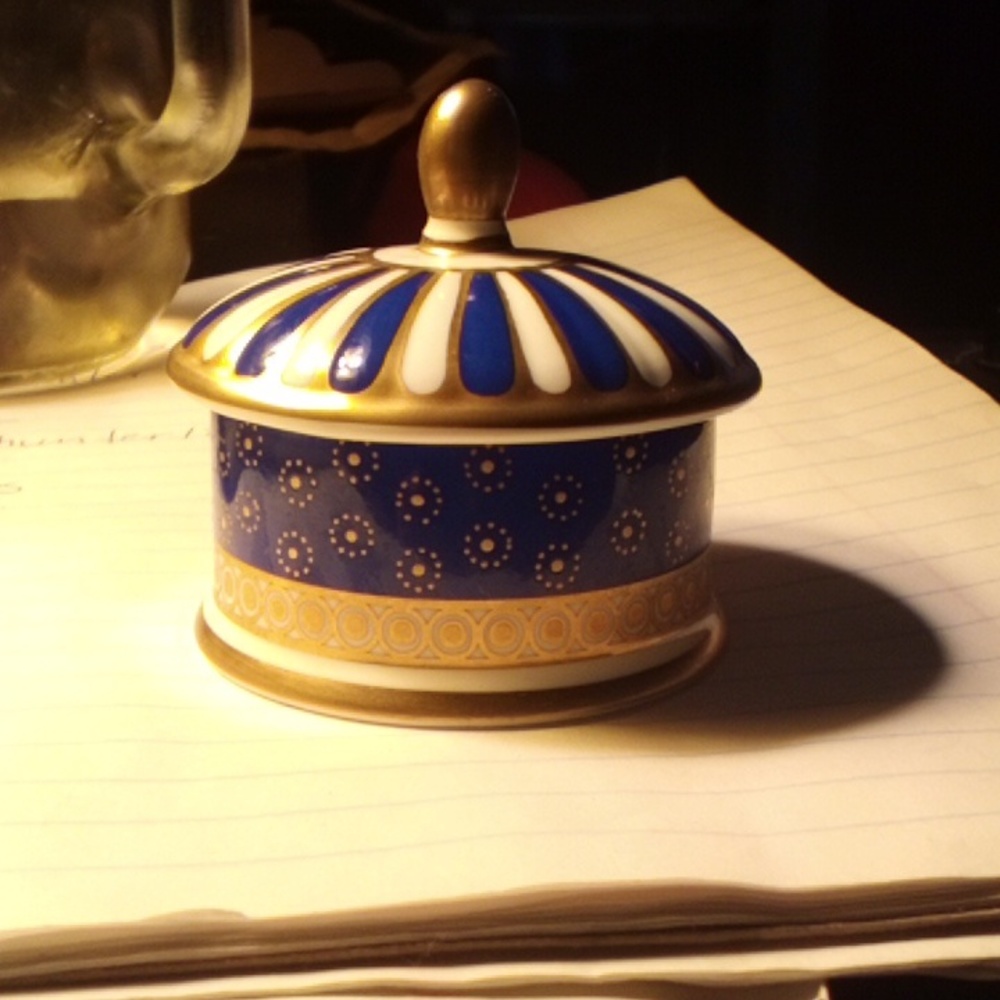 2005 Buckingham Palace trinket box